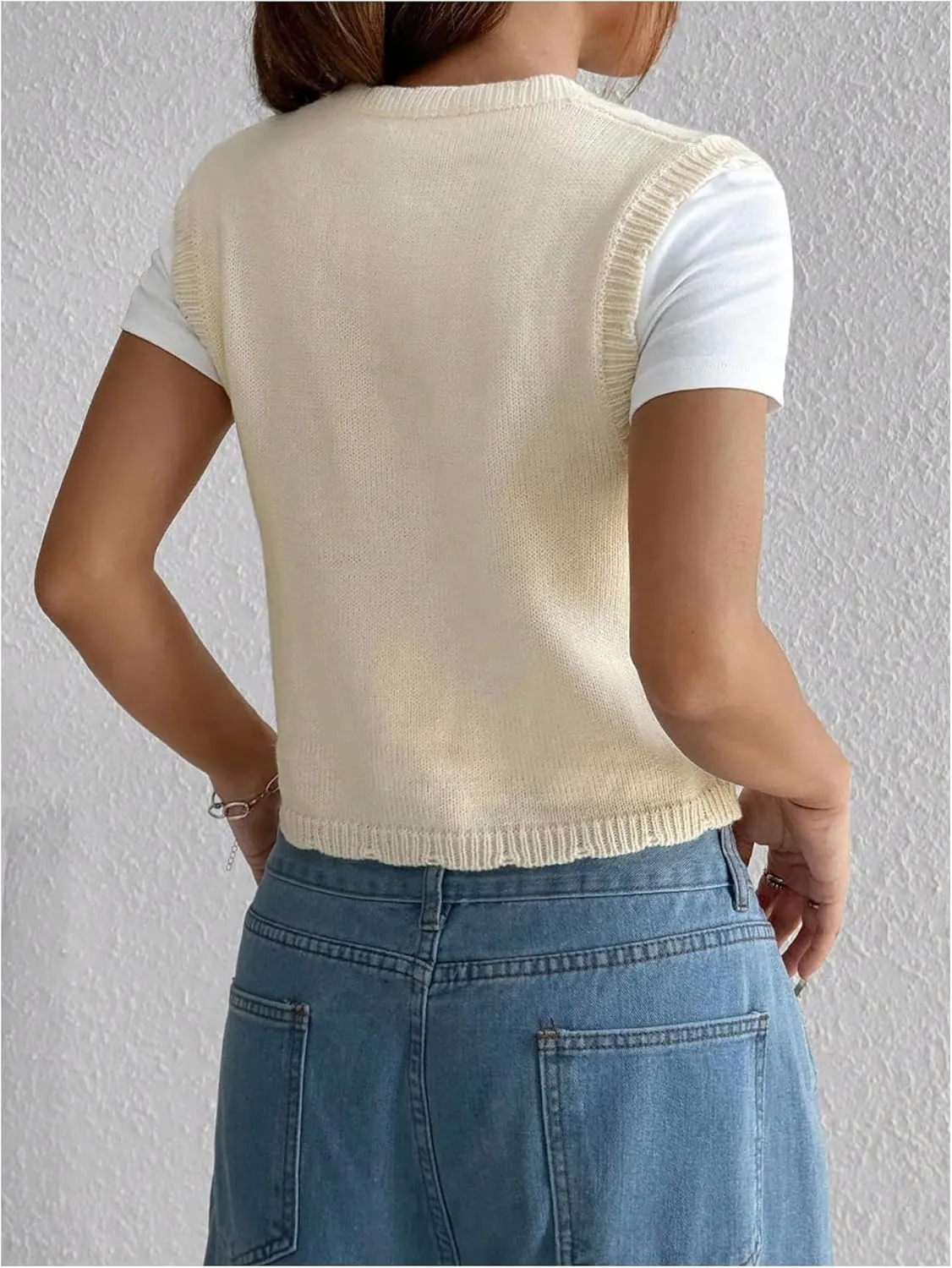 GORGLITTER Women's Flower Embroidery Vintage Sweater Vest Sleeveless Western Country Concert Cardigan Tops