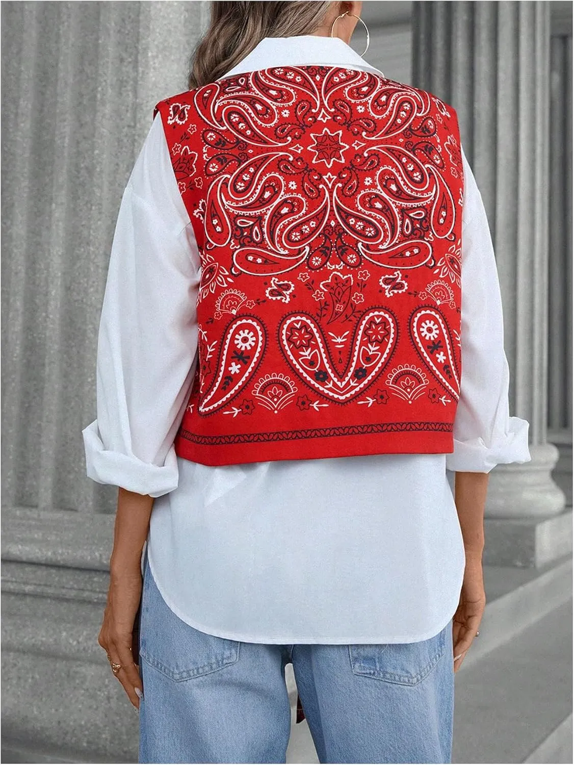MakeMeChic Women's Paisley Print Tie Front Vest Sleeveless Cropped Boho Waistcoat Tank Top