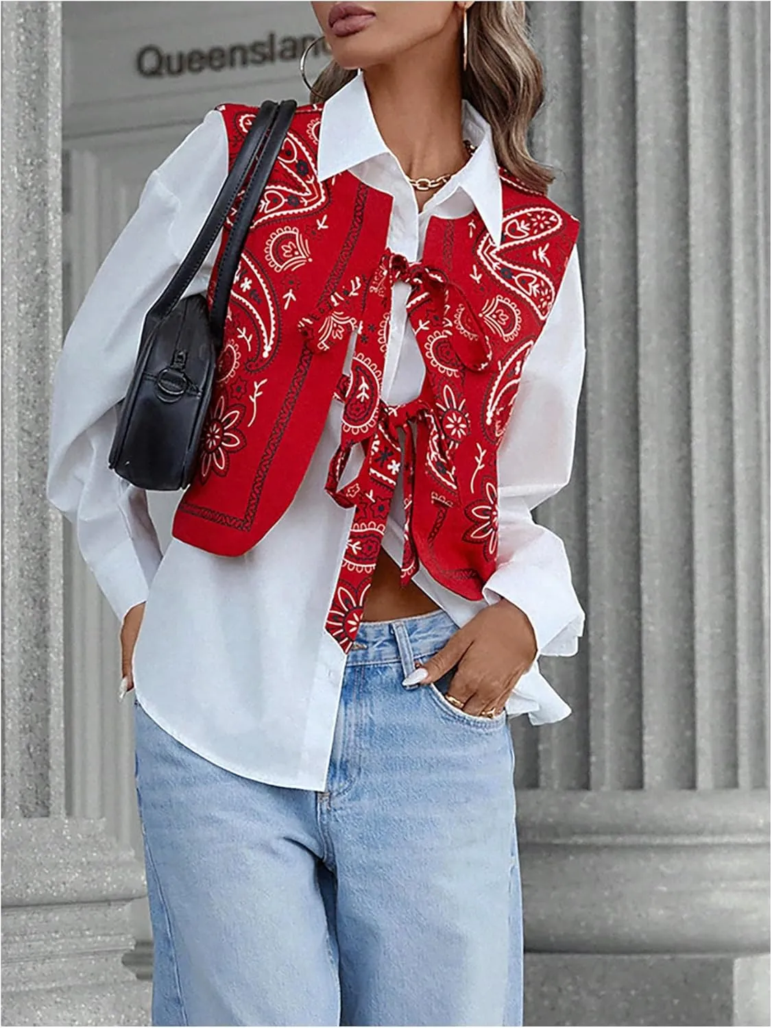 MakeMeChic Women's Paisley Print Tie Front Vest Sleeveless Cropped Boho Waistcoat Tank Top