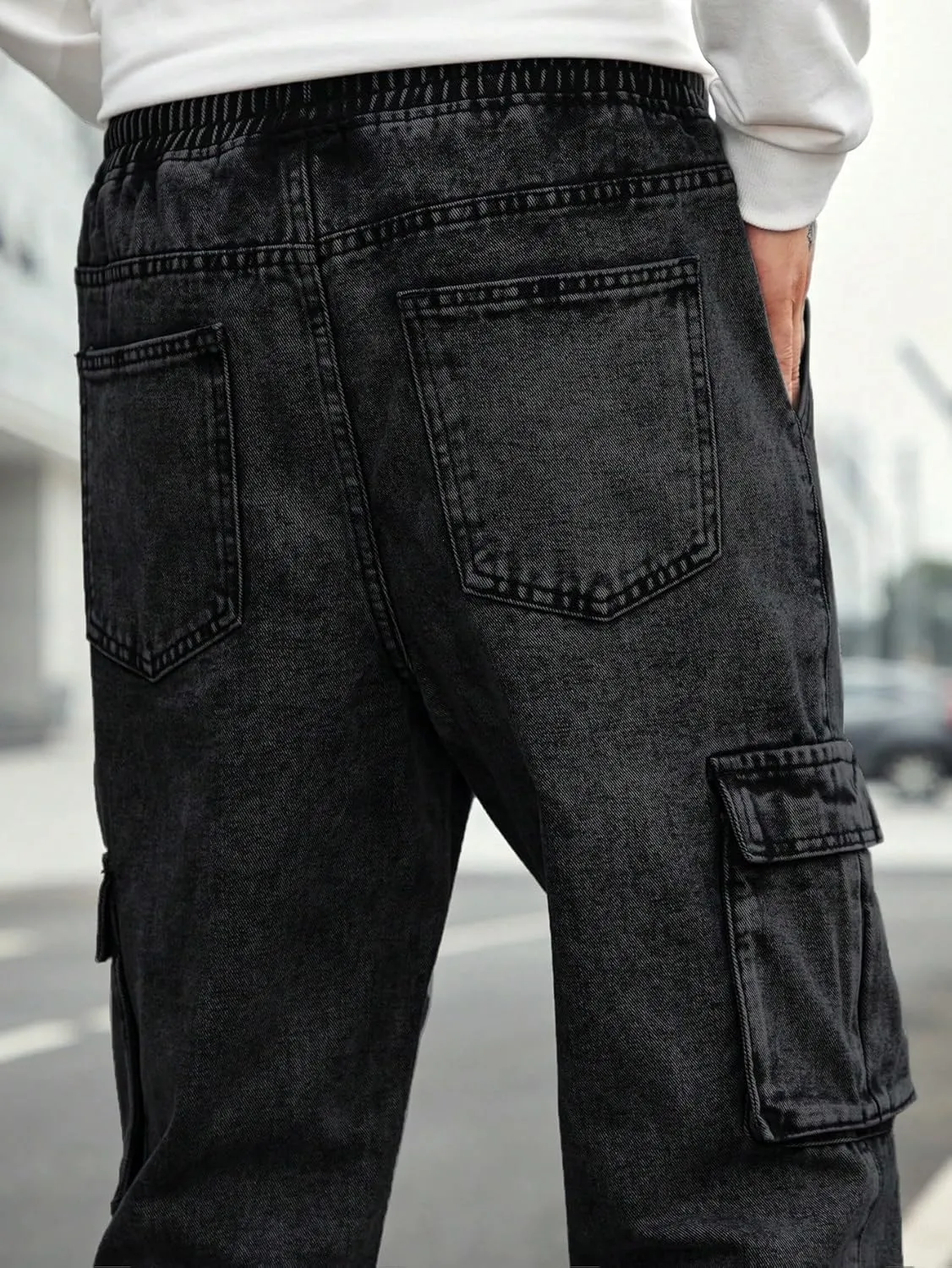 OYOANGLE Men's Drawstring Waist Flap Pocket Jogger Cargo Pants Carrot Denim Jeans with Pocket