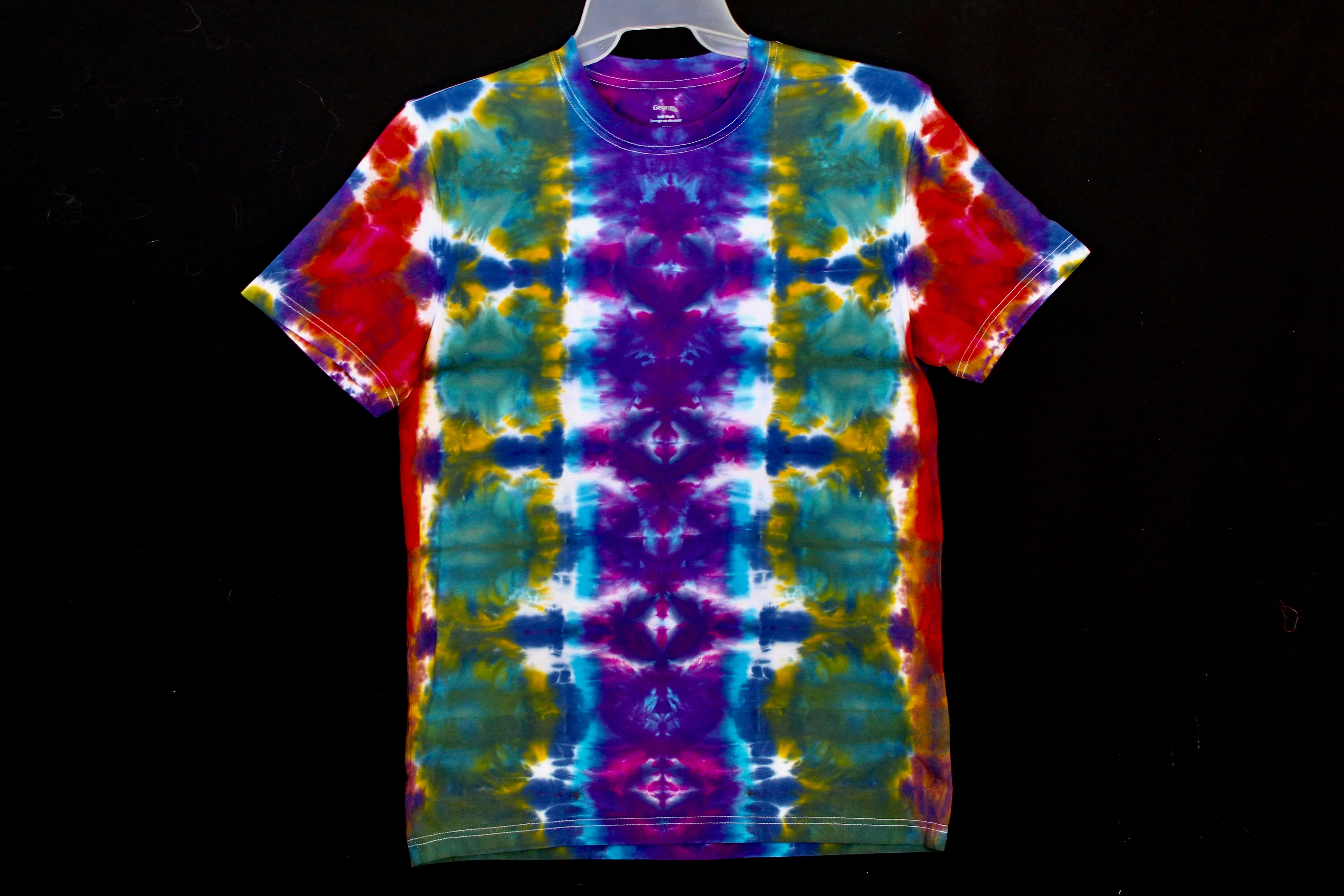 Reg. Cotton T shirt Medium #3134 Totem design $80