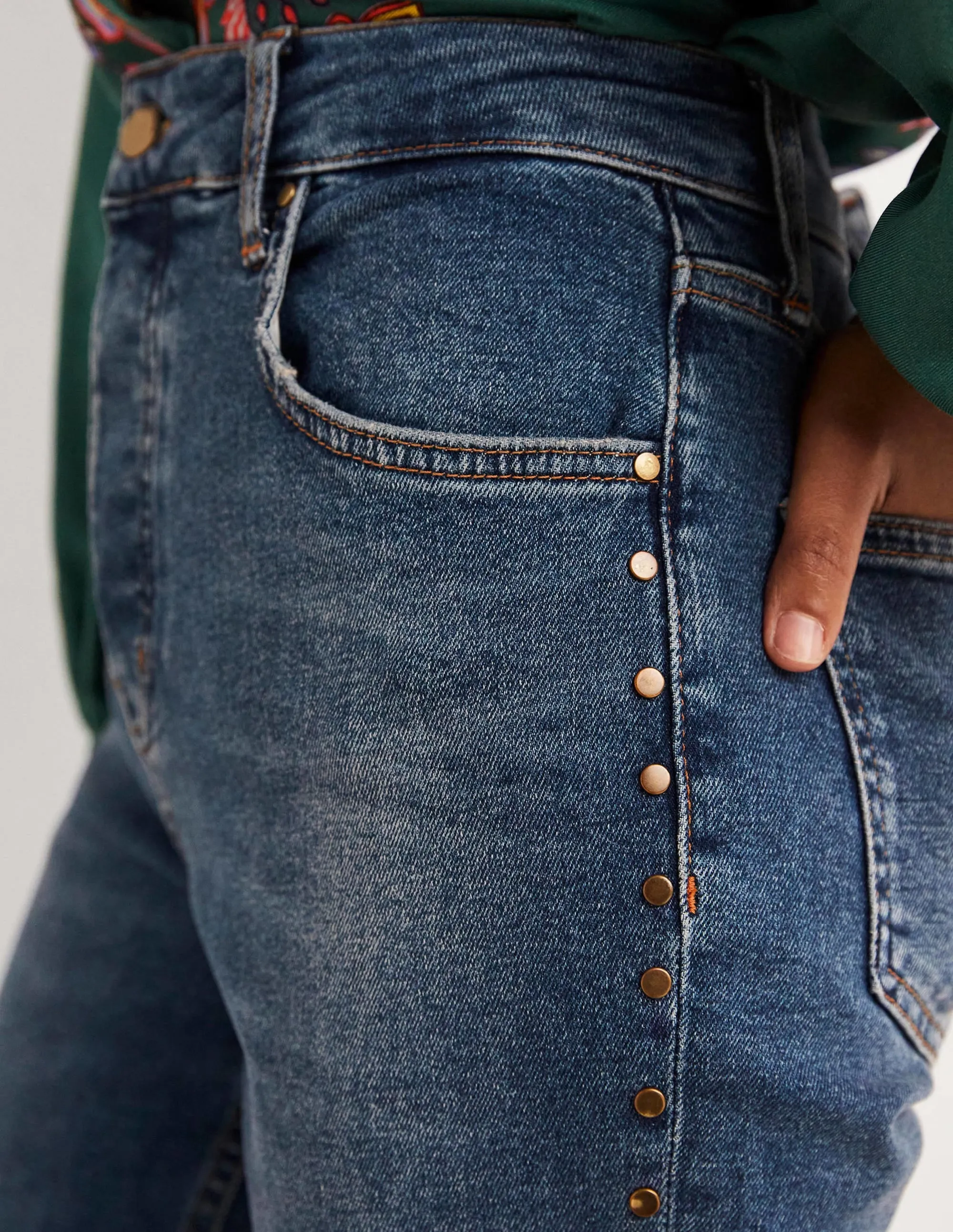 Relaxed Straight Studded Jeans-Mid Vintage, Stud