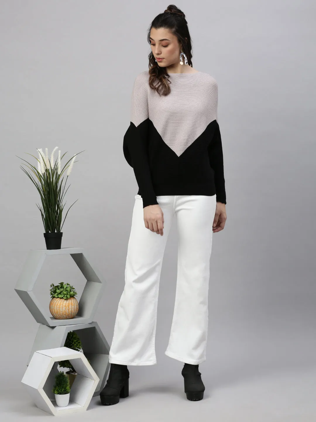 Women Grey Colour blocked Round Neck Acrylic Top