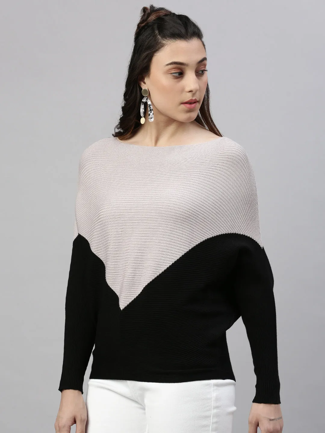 Women Grey Colour blocked Round Neck Acrylic Top